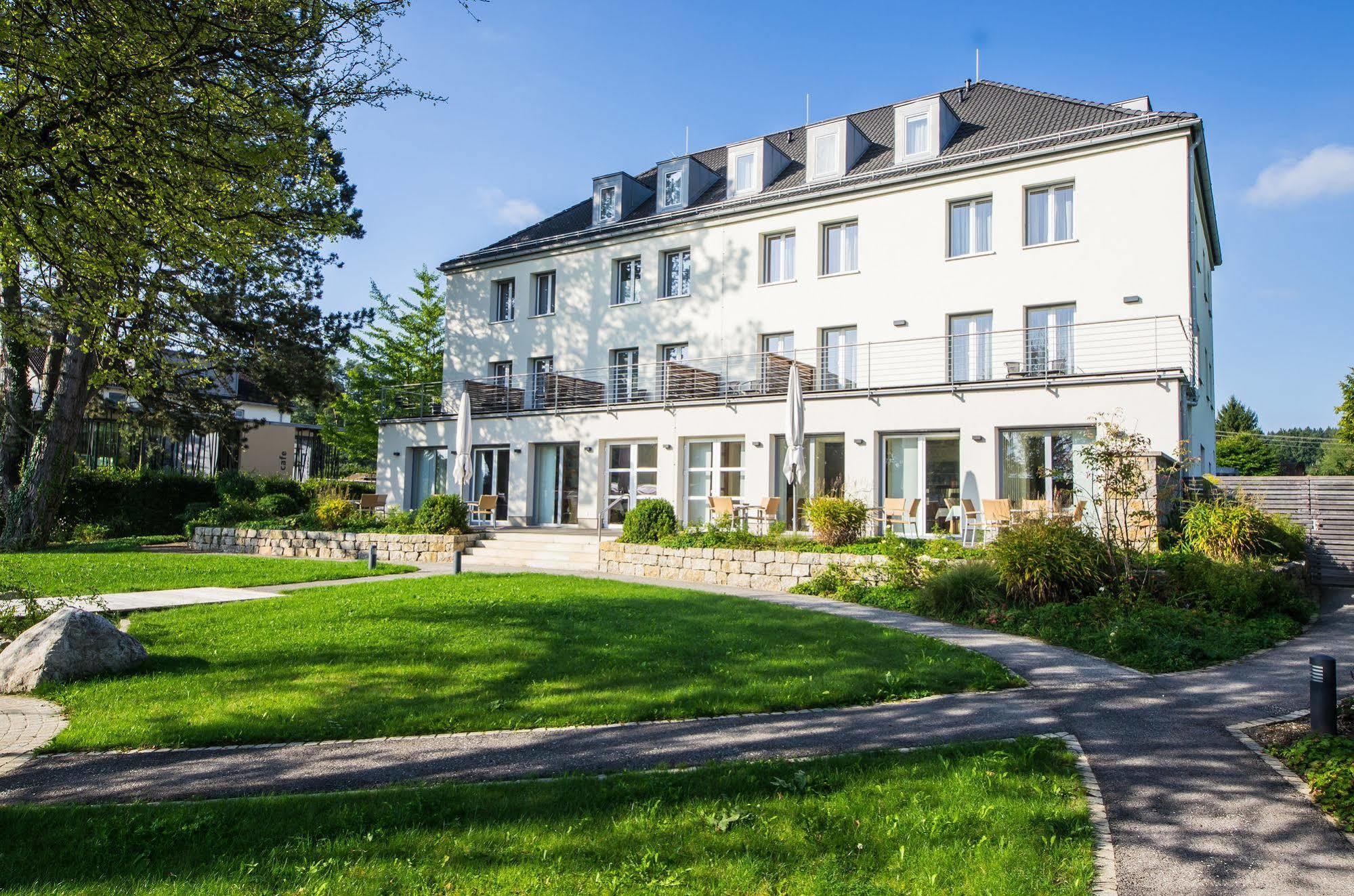 فندق أميرسيهاوسير Dießen am Ammersee المظهر الخارجي الصورة